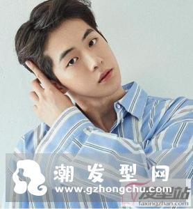 男生时尚三七分短发 修颜帅气潮男必备