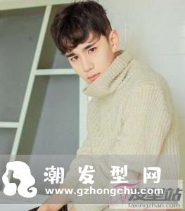 慵懒随性风男生发型  独具魅力不乏绅士范