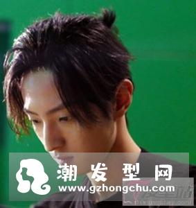 男生日式马尾辫 打造慵懒异域风