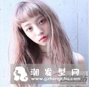 二次元刘海卷发发型 一款不一定靠颜值取胜的发型