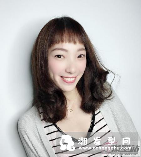 发尾纹理烫女生最爱款 就要这种电棒卷度！