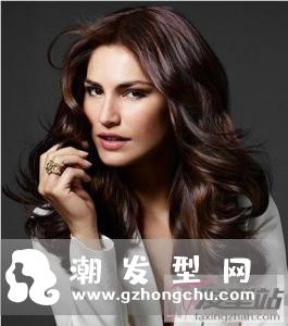 欧美风中长卷发 展现独特异域风