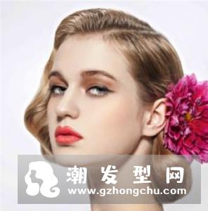2019流行新娘发型 今年的新娘发型有三大潮流