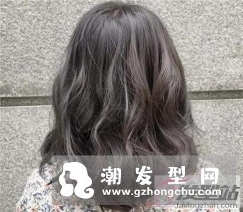 黑头发适合什么卷 最显年轻的卷发设计