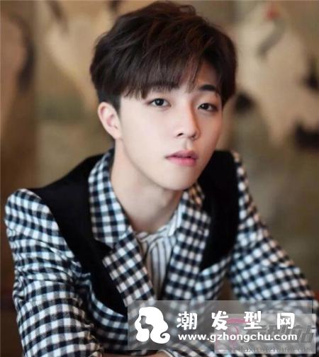 帅哥都在剪的发型 两面三面剃一半帅到炸