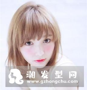 泰迪卷中长发发型 富含弹性极具动感