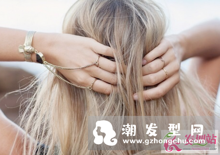 秋季护法新思路 打造莹润秀发跟我学