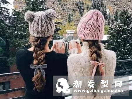 戴帽子适合哪些发型 怎么扎头发好看