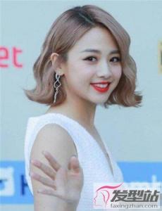 短发鱼尾卷发型 灵动修颜美到窒息