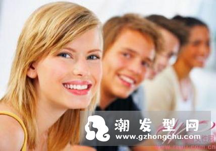 lob头拉直好看吗 简约干练白领必备款