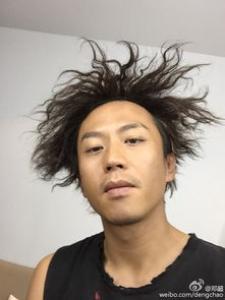 当你沉睡时李钟硕是什么发型 同款韩式中分短卷发怎么弄