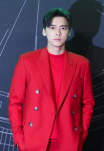轻熟男适合什么短发 这几款稳重帅气散发成熟魅力