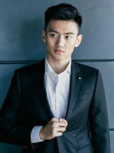 男生留长发怎么梳好看 多种男生长发超Man发型推荐