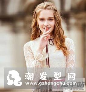 女生文艺风卷发发型 这样烫温柔迷人小清新