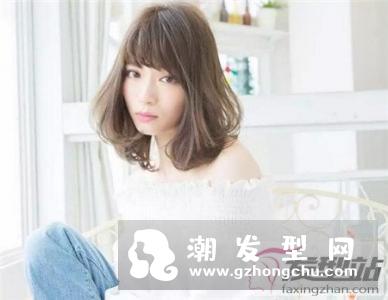 短发女生烫什么发型好看 气质梨花烫美不可言