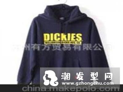 moschino是什么牌子 小熊卫衣价格多少钱