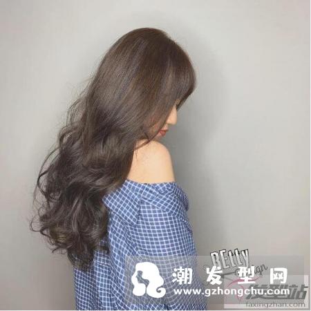 漫画真实版浪漫长发卷发发型 经典飘逸长卷发最有女神风范