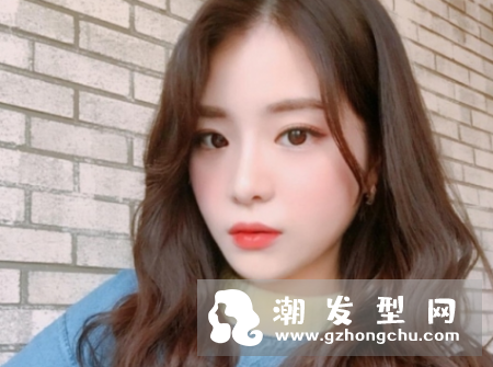 中长发适合什么卷发 韩式中长发卷发图片来袭
