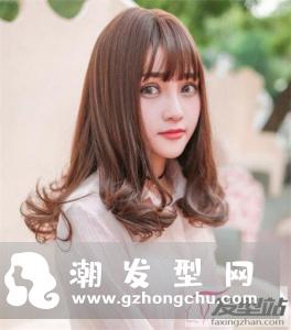 齐肩内扣梨花头 甜美女生短发