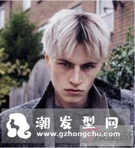 中分发型男生怎么弄好看 超帅气男生中分发型
