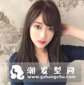 日常好看又显瘦的发型 甜美中长直发梨花卷是首先
