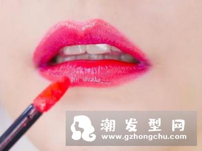 ysl2018爱心唇釉什么时候上市 价格多少钱