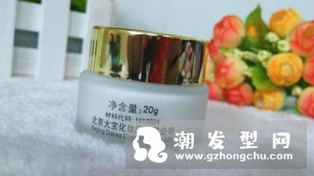 大宝眼袋霜的功效与作用 适合什么肤质