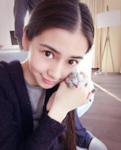幼幼脸的特征 适合什么发型