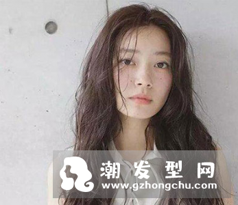 睡不醒卷发图片 是烫大卷吗