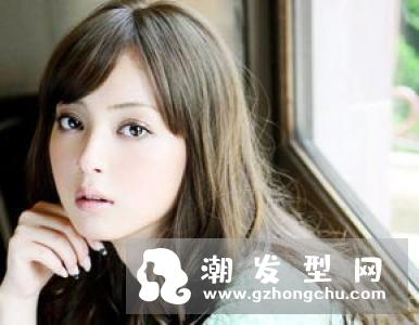 好看又简单的扎头发 清爽百搭彰显女生独特魅力