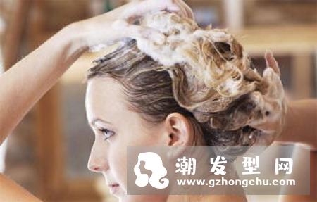 勤洗头头发长得快吗 洗之前要把头发梳通吗
