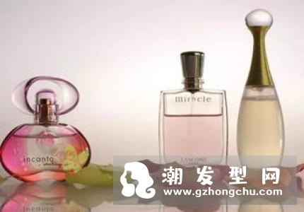 ck one香水真假辨别 和be哪个味道好