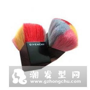 real techniques是什么品牌 腮红刷的优缺点有哪些