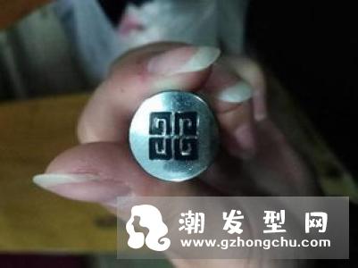纪梵希2017圣诞限量口红怎么辨别真假 306真假对比图