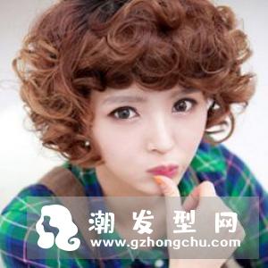 短发烫什么卷好看 螺旋烫短发丰盈修颜