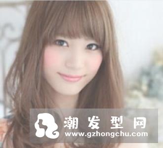 高个子女生适合什么卷发 酒红色不仅洋气还显白