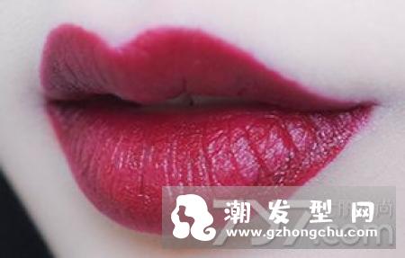 欧莱雅巨星签名口红403是什么颜色 试色是怎样的