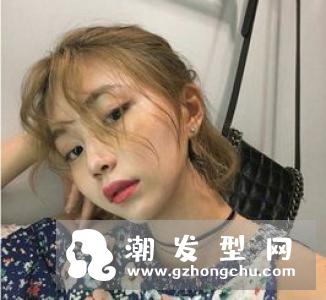短发空气烫发型 慵懒风也有浓郁女人味
