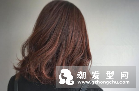 皮肤黄的人适合染什么颜色的头发 不适合什么颜色