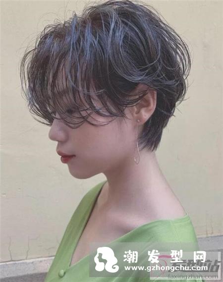 女生发量少怎么破 立体感空气烫告别秃头