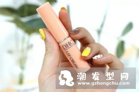 唇膜多久用一次好 嘴巴疼怎么回事