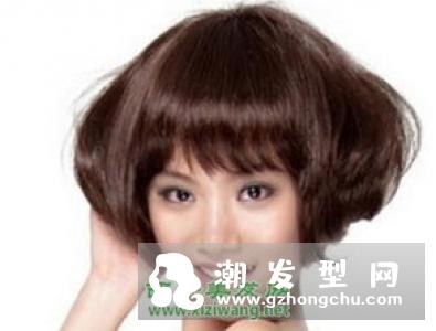 女生短发怎么烫好看 外翘短烫发时髦推荐