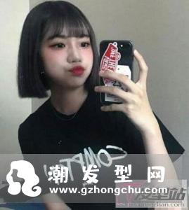 黑色波波头好看吗 不染发也清新唯美