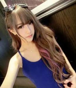 高个子女生适合什么卷发 酒红色不仅洋气还显白