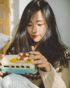 圆脸怎么变成瓜子脸 适合瓜子脸的发型