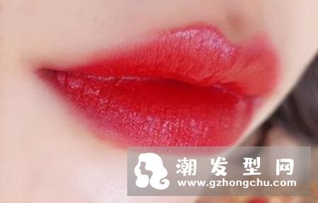 欧莱雅美女与野兽口红377是什么颜色 适合黄皮吗以及试色介绍