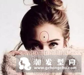 半丸子头适合什么脸型 什么年龄