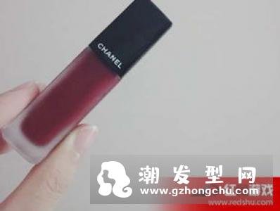 香奈儿印记唇釉152适合黄皮吗 试色是怎样的