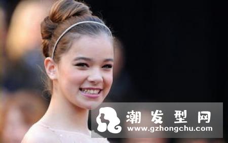还认为发夹是小女孩专属那就大错特错 各种风格都可以驾驭的发夹今夏绝不能错过