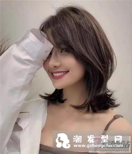 细软头发扁塌怎么破 “烫发”拯救塌顶星人